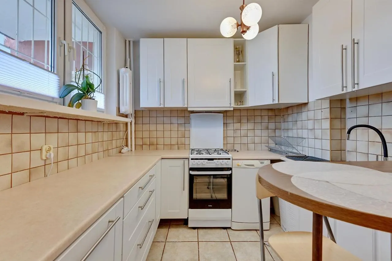 Homestay Gdansk Pokoje Przymorze - Obroncow Wybrzeza 8A Apartment Poland